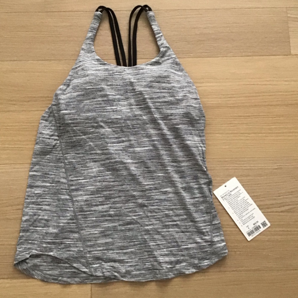 NEW Lululemon moment to movement 2-in-1 tank size 4